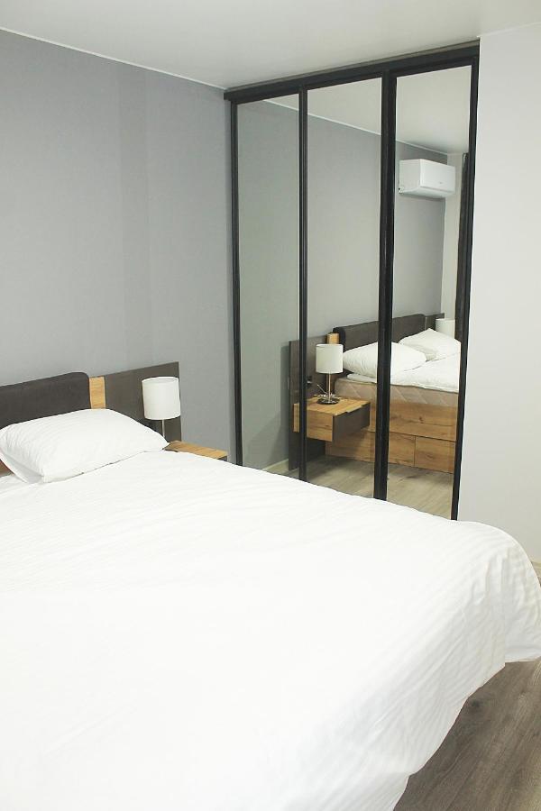 Prestige Apartments Berezinka Ντνιπροπετρόφσκ Εξωτερικό φωτογραφία